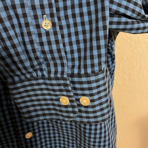 Size Large ~ IZOD ~Men's Long Sleeved Button Down Pocket Shirt - Picture 8 of 12